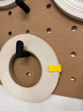 Afbeelding in Gallery-weergave laden, EdgeKlip - The edging roll clip